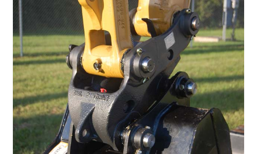Powerlatch mini haudraulic coupler from Mission Valley Kubota